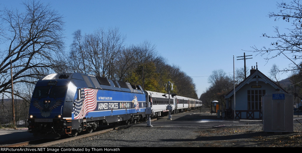NJT 4502 leads NJT Train 5719 west over the RVL